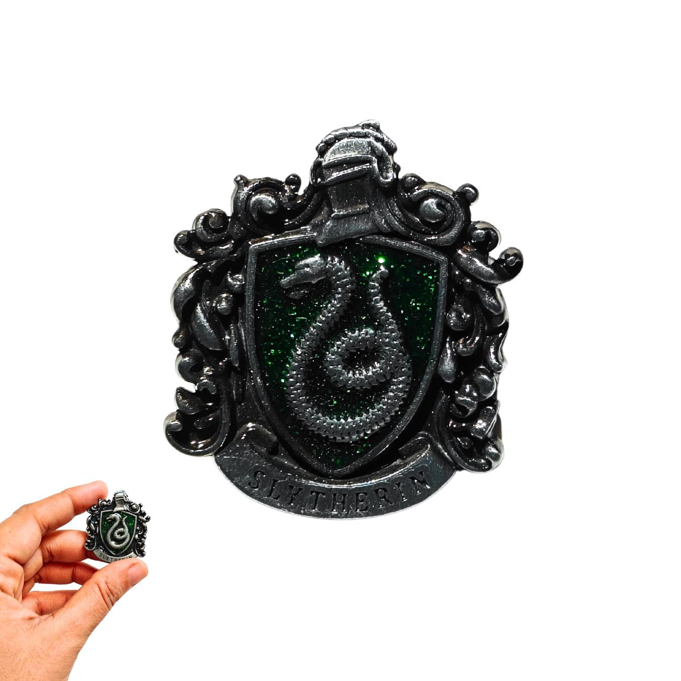 Hogwarts House Crest Metal Brooch (select variant)