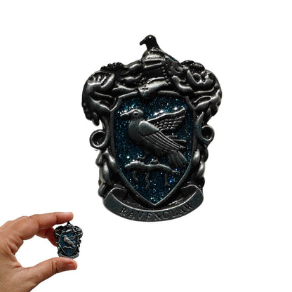 Hogwarts House Crest Metal Brooch (select variant)