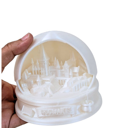 Hogwarts Castle with Night Lamp (9 x 11 x 11 cm)