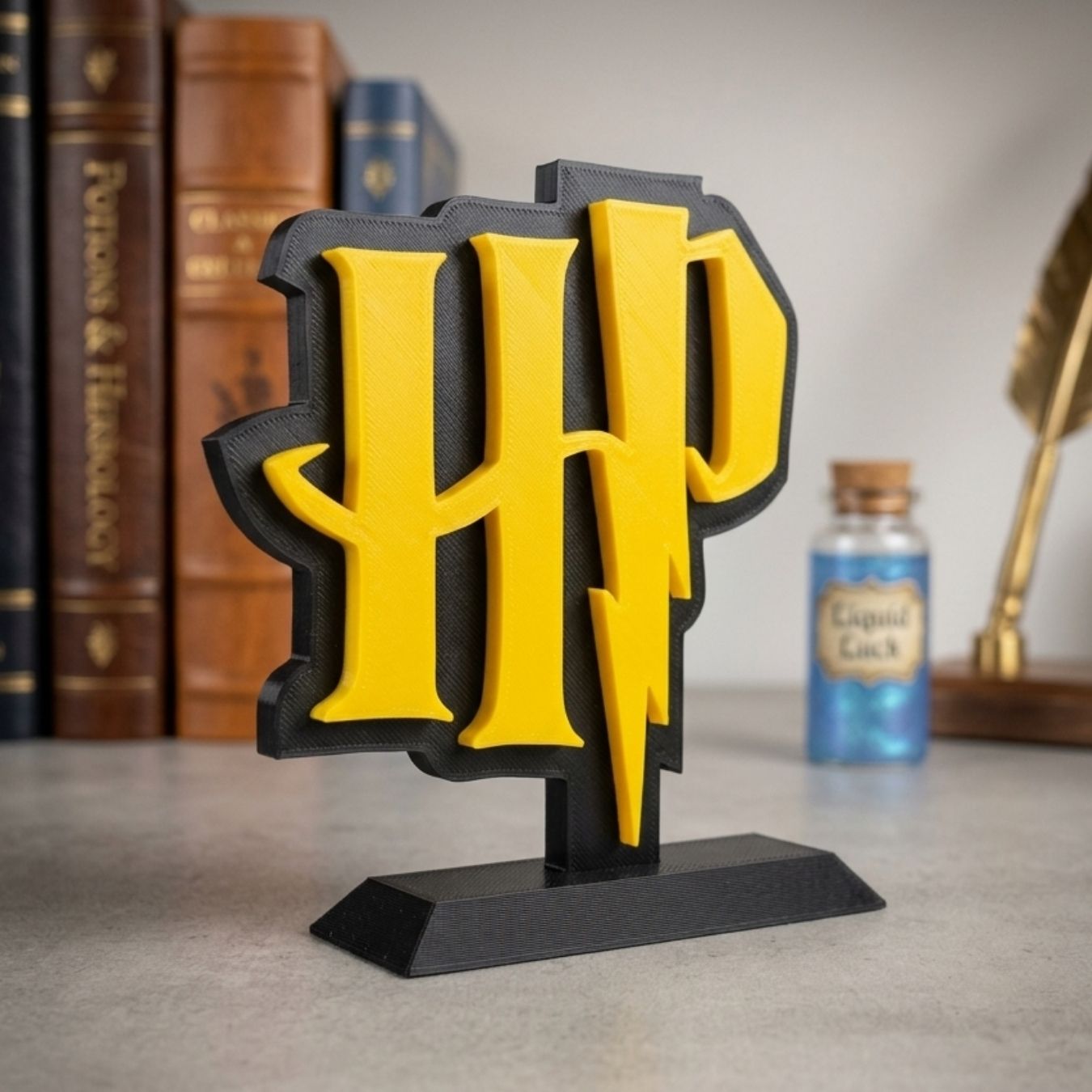HP Logo Tabletop (13 x 13 x 4 cm)