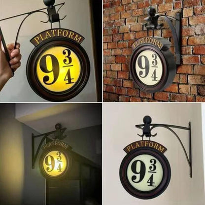 Platform 9 3/4 Hanging Wall Lamp (15 x 17 cm) | Harry Potter